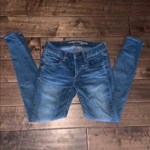 AMERICAN EAGLE BLUE JEGGINGS JEANS